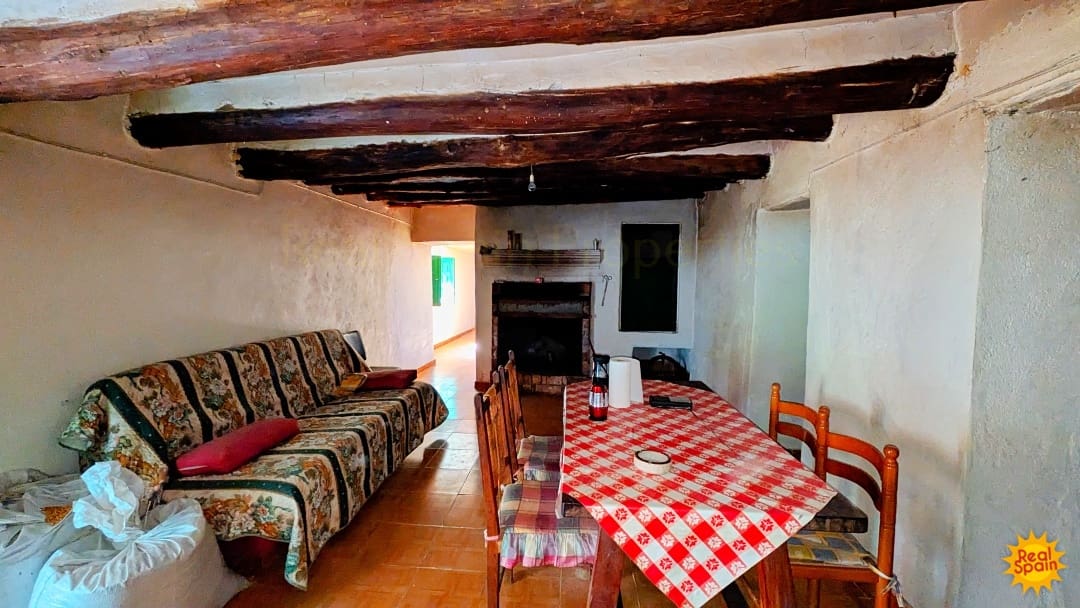 3 bedroom Finca/Country House for sale in Velez-Rubio - € 150,000 (Ref: 10027031)