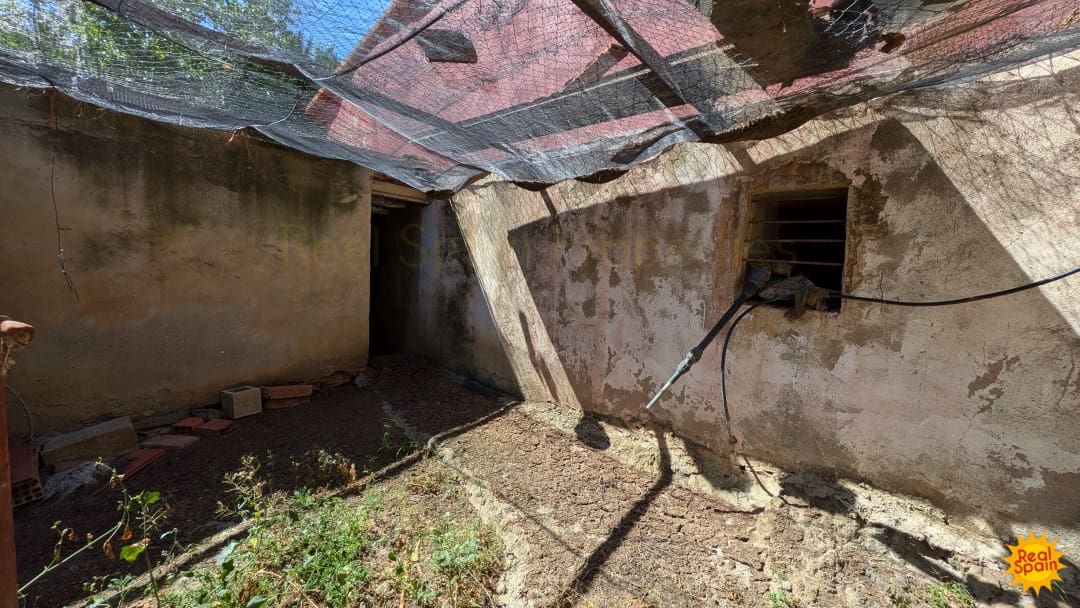3 bedroom Finca/Country House for sale in Velez-Rubio - € 150,000 (Ref: 10027031)