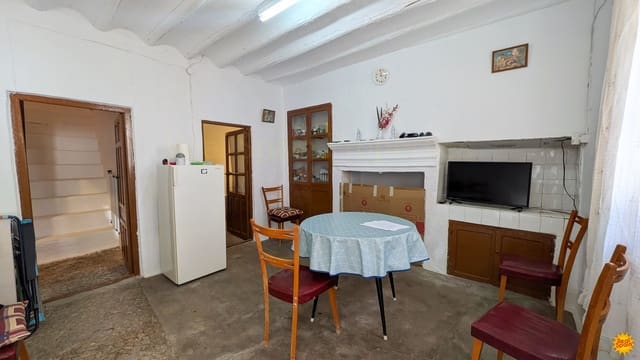 5 makuuhuone Omakotitalo myytävänä paikassa Chirivel - 30 000 € (Ref: 10027032)