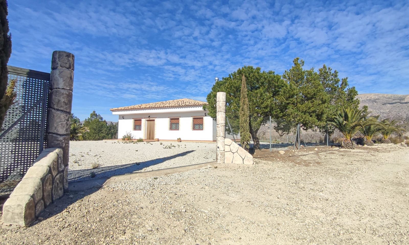 3 bedroom Villa for sale in Velez-Rubio - € 180,000 (Ref: 8417192)