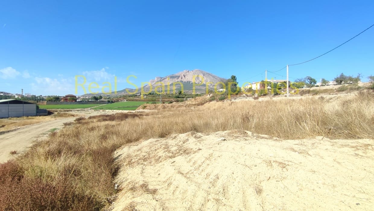 Undeveloped Land for sale in Velez-Rubio - € 77,000 (Ref: 8417194)