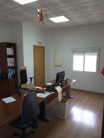 Commercial for sale in Chirivel - € 165,000 (Ref: 8417198)