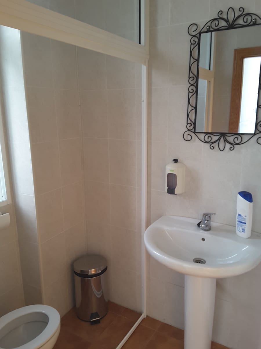 Erhverv til salg i Chirivel - € 165.000 (Ref: 8417198)