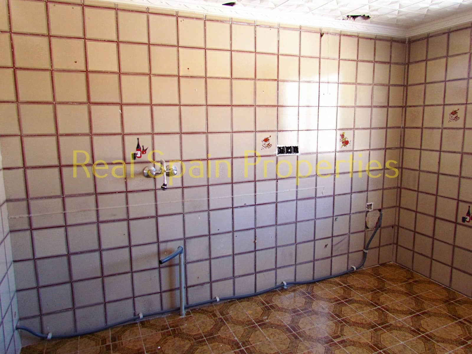 4 bedroom Apartment for sale in Velez-Rubio - € 39,000 (Ref: 8417199)