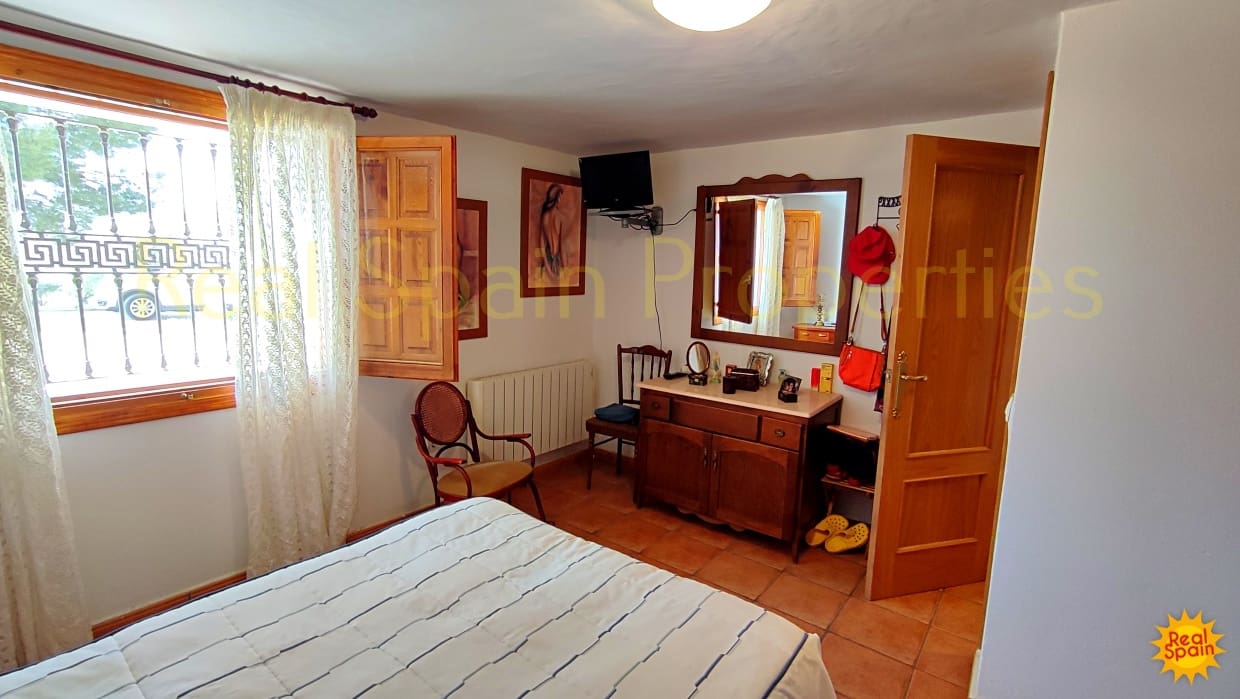 5 soveværelse Finca/Landehus til salg i Velez-Rubio med swimmingpool - € 429.000 (Ref: 8417208)