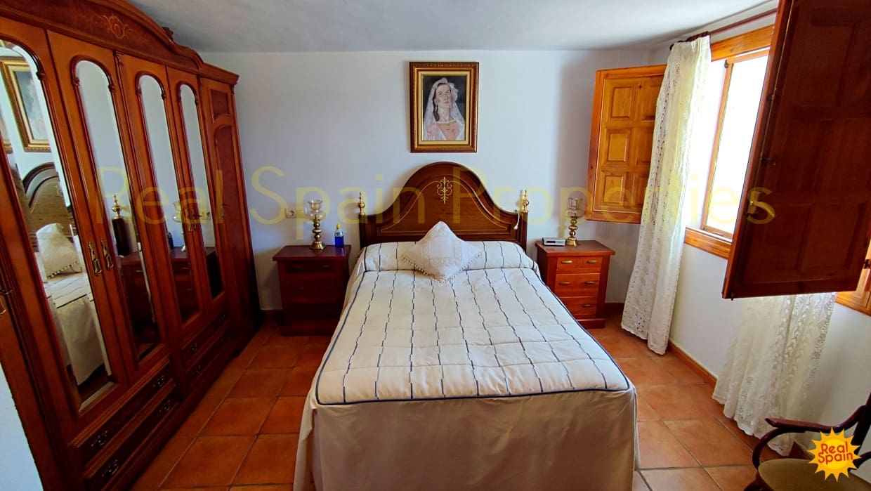 5 soveværelse Finca/Landehus til salg i Velez-Rubio med swimmingpool - € 429.000 (Ref: 8417208)