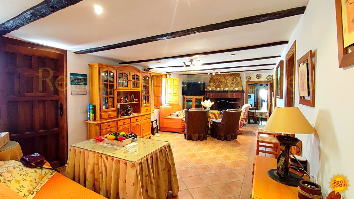 5 soveværelse Finca/Landehus til salg i Velez-Rubio med swimmingpool - € 429.000 (Ref: 8417208)