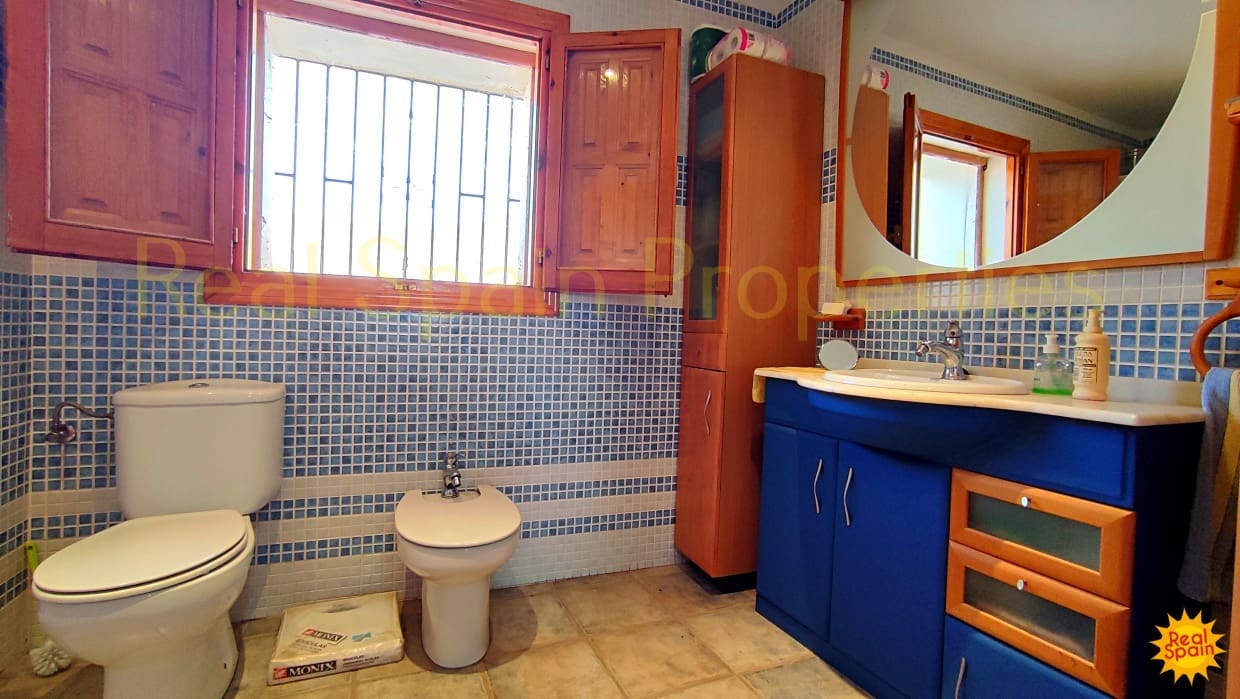 5 soveværelse Finca/Landehus til salg i Velez-Rubio med swimmingpool - € 429.000 (Ref: 8417208)