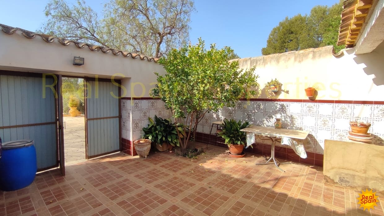 5 soveværelse Finca/Landehus til salg i Velez-Rubio med swimmingpool - € 429.000 (Ref: 8417208)