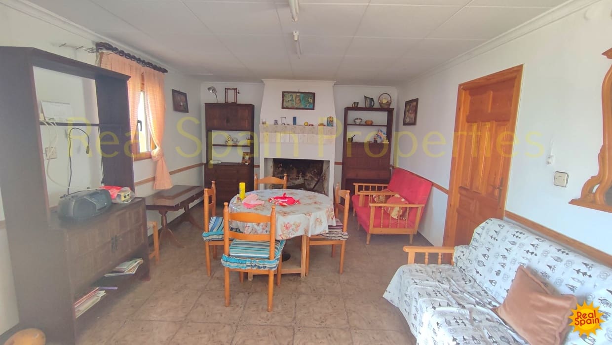 4 bedroom Finca/Country House for sale in Chirivel - € 159,000 (Ref: 8417209)