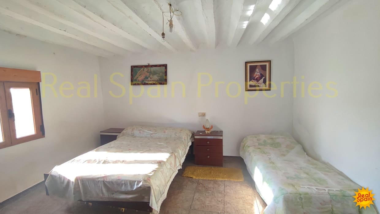 4 bedroom Finca/Country House for sale in Chirivel - € 159,000 (Ref: 8417209)