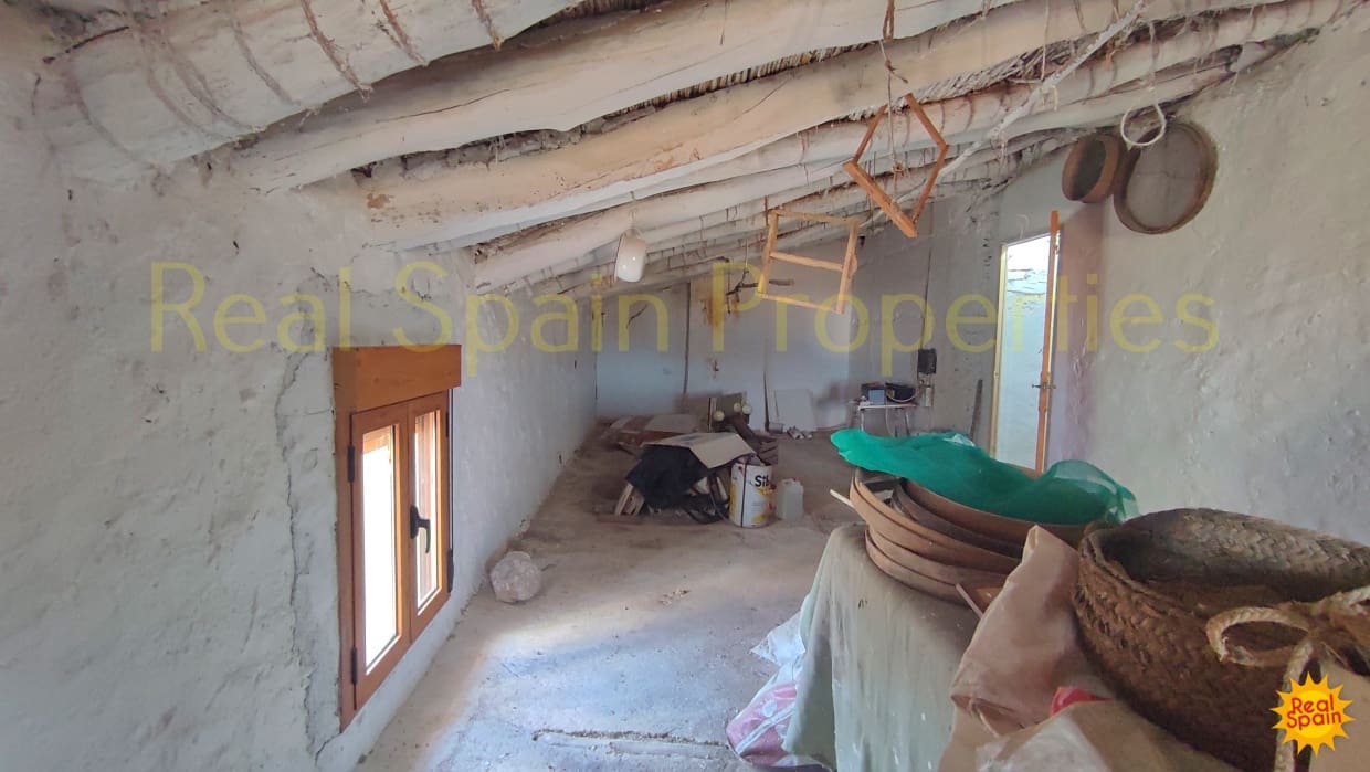 4 bedroom Finca/Country House for sale in Chirivel - € 159,000 (Ref: 8417209)