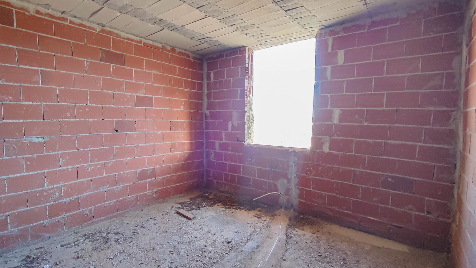 3 slaapkamer Villa te koop in La Hoya - € 90.000 (Ref: 8417212)