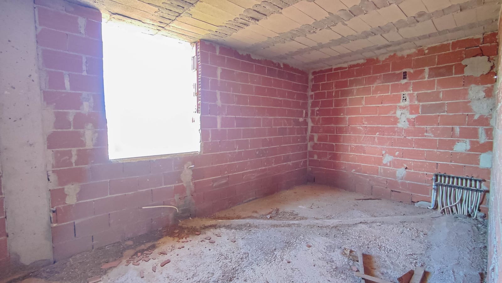 3 slaapkamer Villa te koop in La Hoya - € 90.000 (Ref: 8417212)