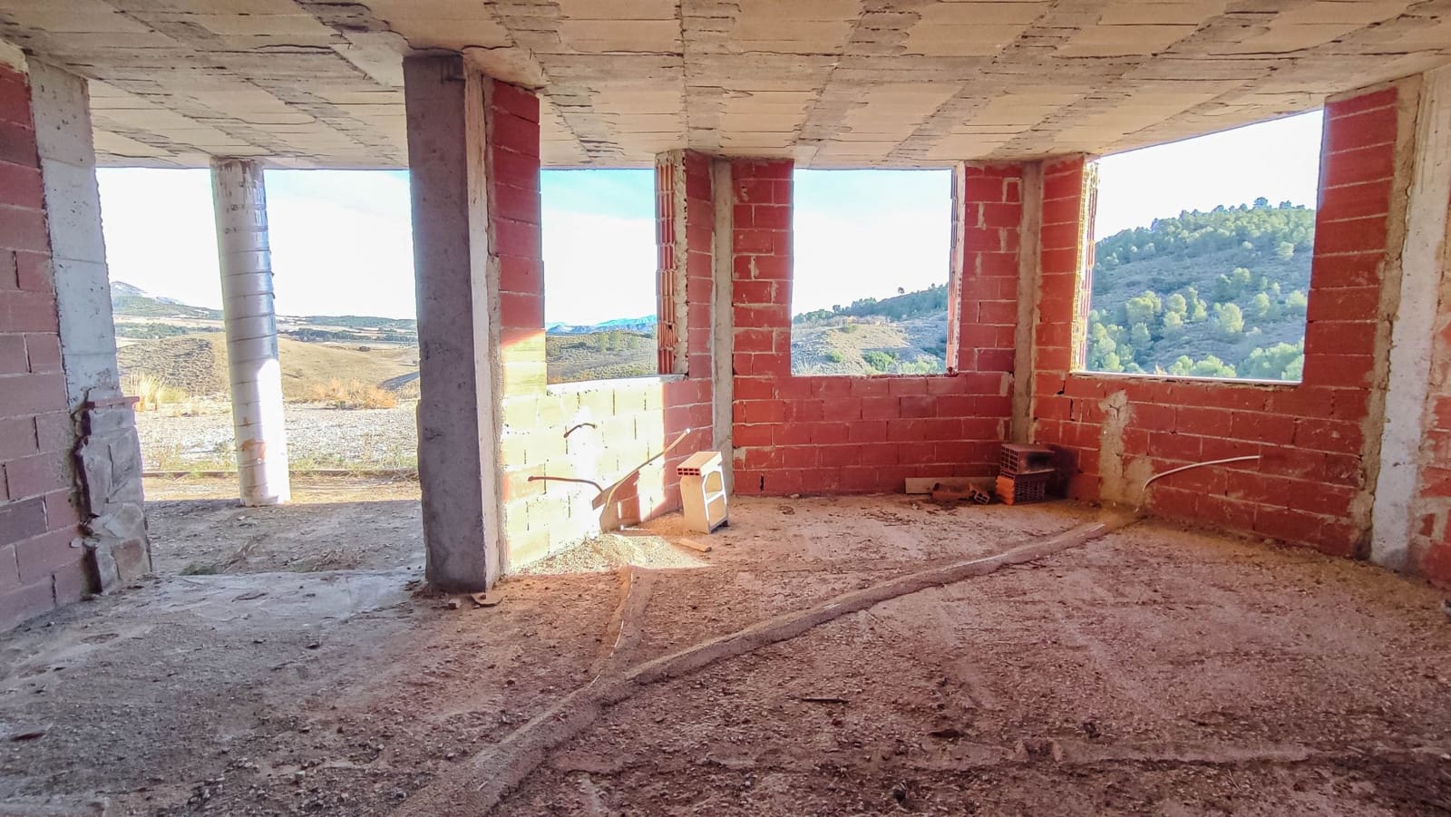 3 slaapkamer Villa te koop in La Hoya - € 90.000 (Ref: 8417212)