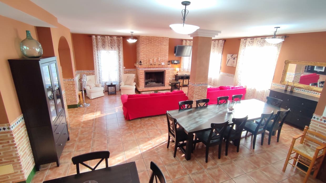 6 soveværelse Finca/Landehus til salg i Velez-Rubio med swimmingpool - € 579.900 (Ref: 8417226)