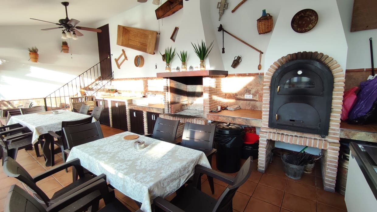 6 soveværelse Finca/Landehus til salg i Velez-Rubio med swimmingpool - € 579.900 (Ref: 8417226)