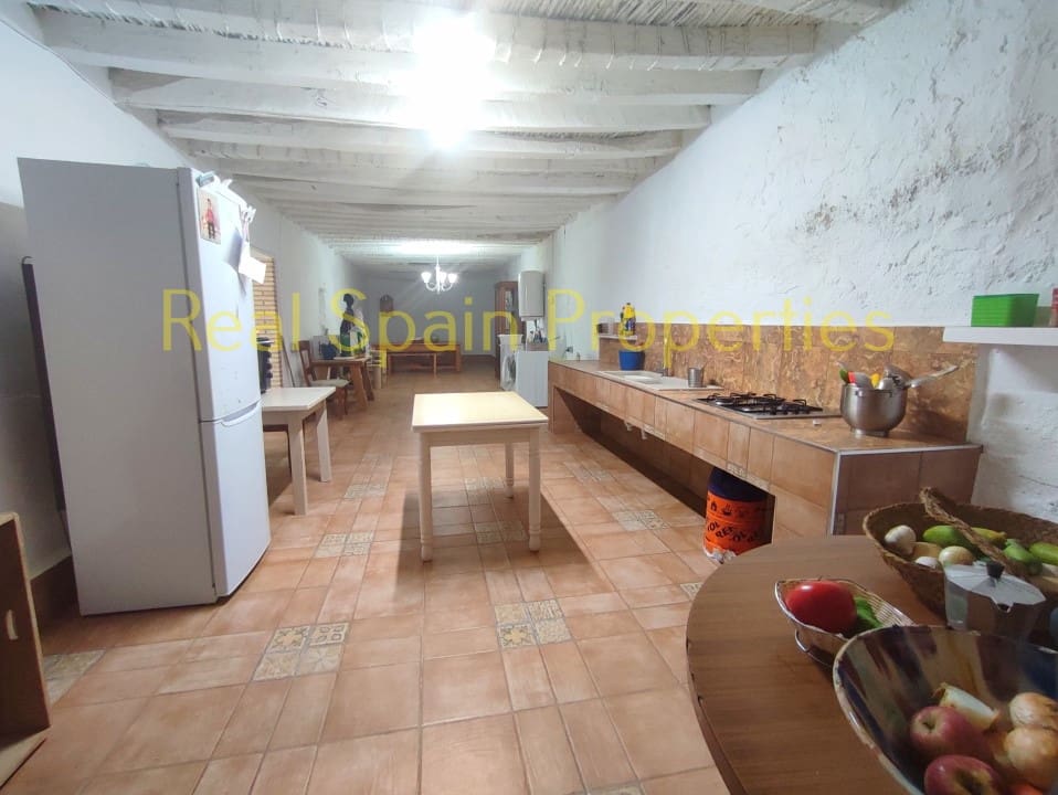 4 soverom Kommersiell til salgs i Taberno - € 450 000 (Ref: 8417231)