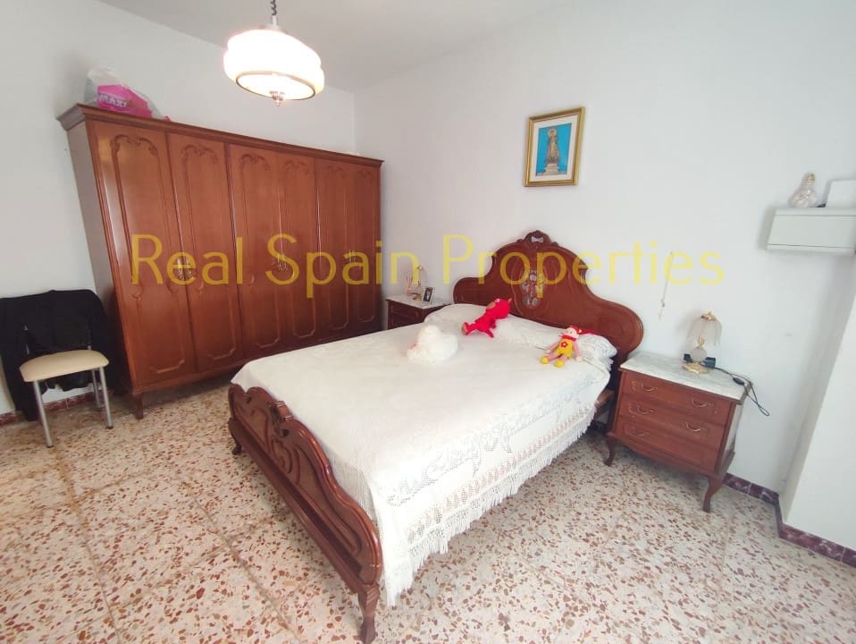 5 soveværelse Byhus til salg i Los Cerricos - € 89.000 (Ref: 8417237)