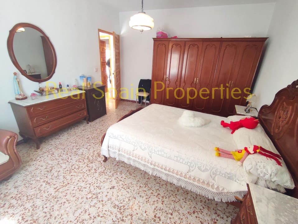 5 soveværelse Byhus til salg i Los Cerricos - € 89.000 (Ref: 8417237)