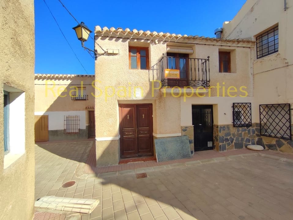 4 soveværelse Byhus til salg i Maria - € 95.000 (Ref: 8417239)