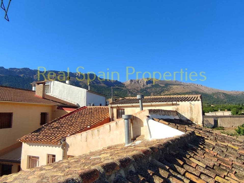 4 soveværelse Byhus til salg i Maria - € 95.000 (Ref: 8417239)