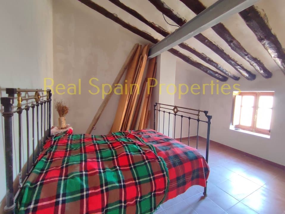 4 soveværelse Byhus til salg i Maria - € 95.000 (Ref: 8417239)