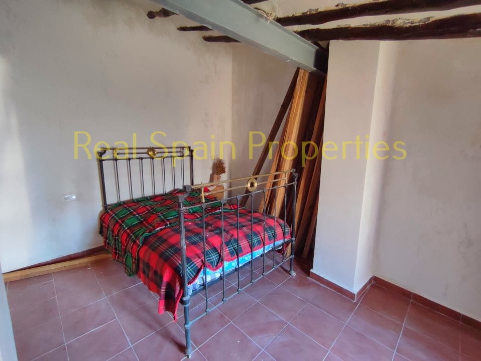 4 soveværelse Byhus til salg i Maria - € 95.000 (Ref: 8417239)