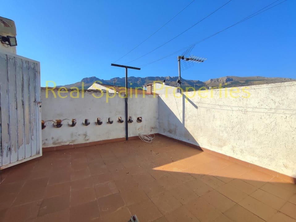 4 soveværelse Byhus til salg i Maria - € 95.000 (Ref: 8417239)