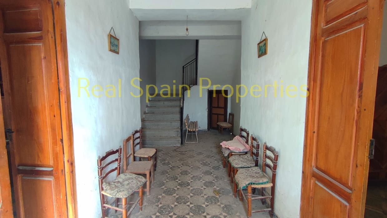 10 soveværelse Byhus til salg i Venta Quemada - € 79.900 (Ref: 8417240)