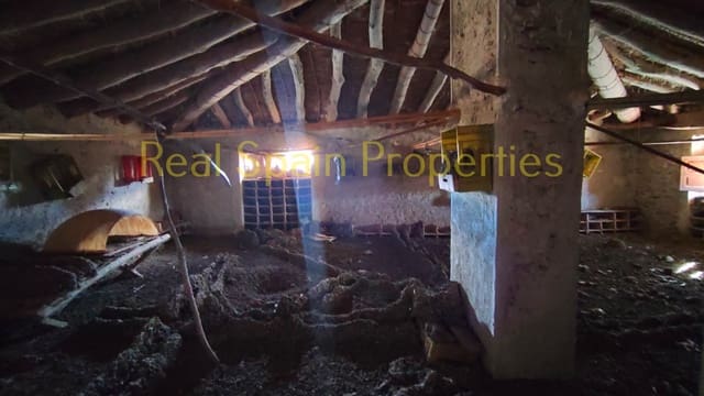 10 soveværelse Byhus til salg i Venta Quemada, Cúllar - € 79.900 (Ref: 8417240)