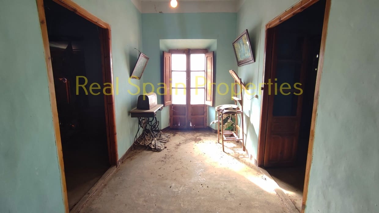 10 soveværelse Byhus til salg i Venta Quemada - € 79.900 (Ref: 8417240)