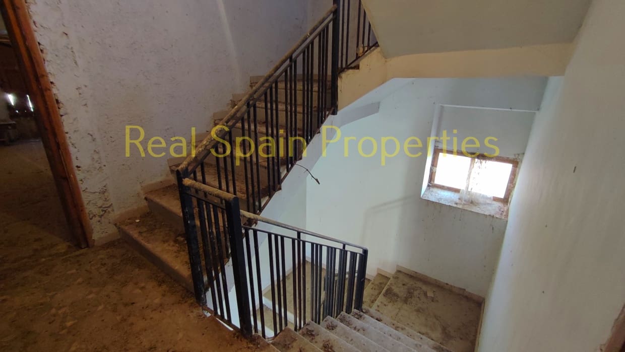 10 soveværelse Byhus til salg i Venta Quemada - € 79.900 (Ref: 8417240)