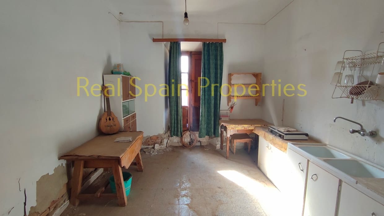 10 soveværelse Byhus til salg i Venta Quemada - € 79.900 (Ref: 8417240)