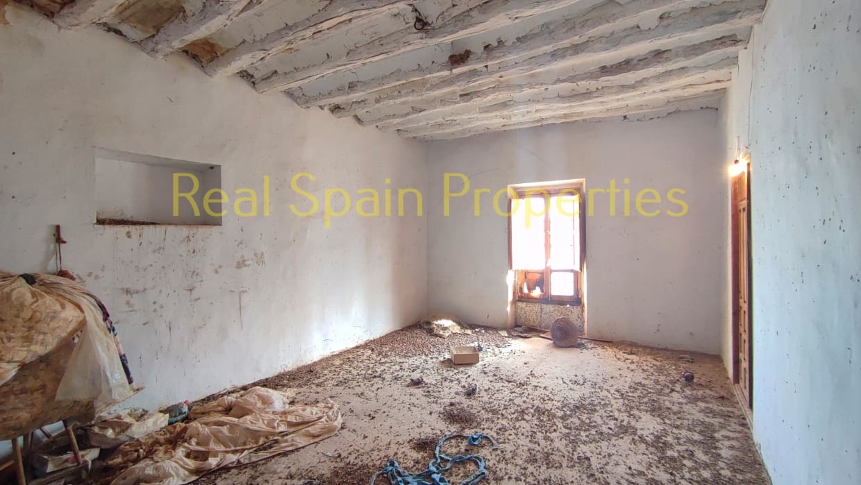 10 soveværelse Byhus til salg i Venta Quemada - € 79.900 (Ref: 8417240)