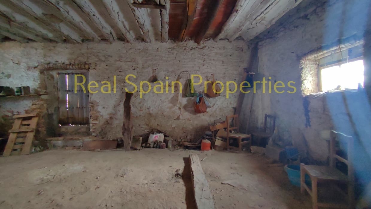 10 soveværelse Byhus til salg i Venta Quemada - € 79.900 (Ref: 8417240)