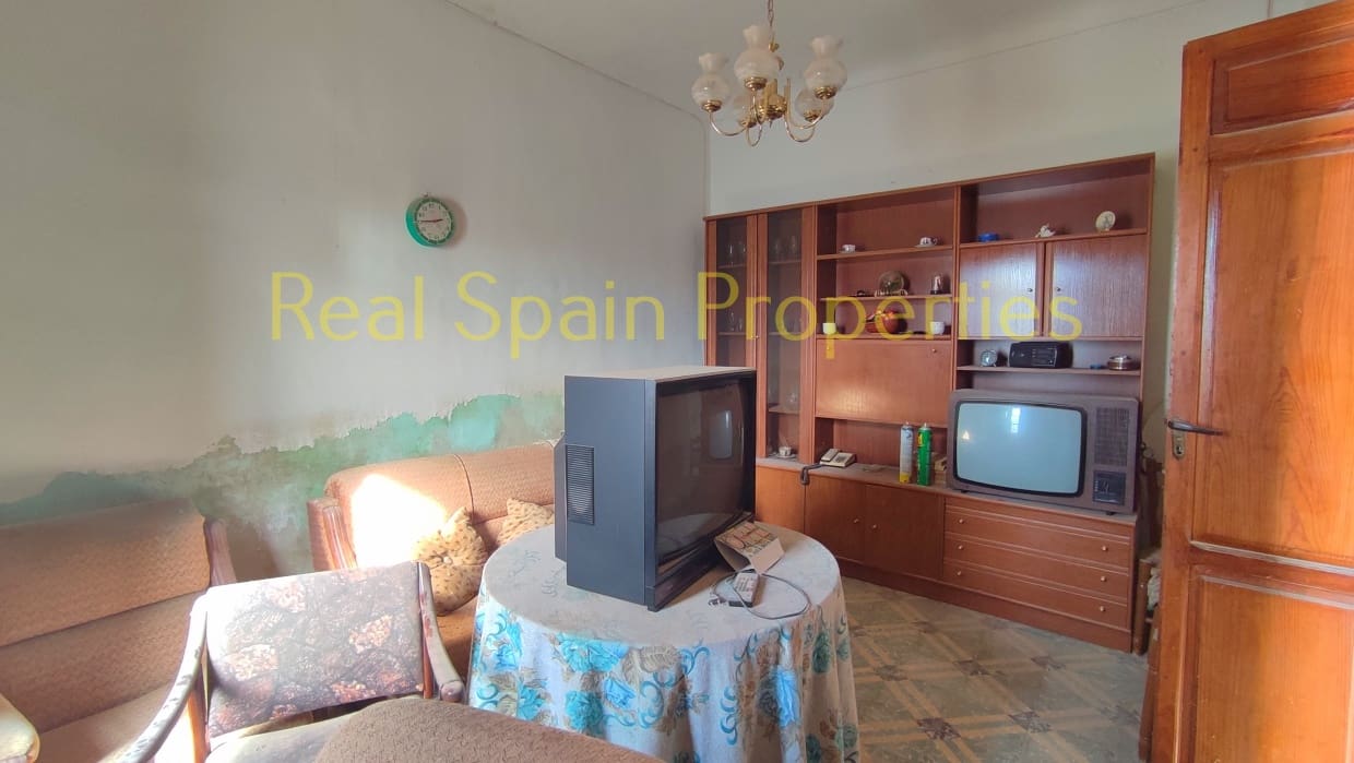 10 soveværelse Byhus til salg i Venta Quemada - € 79.900 (Ref: 8417240)