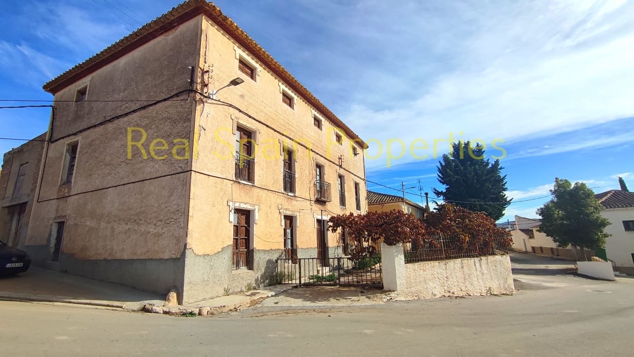 10 soveværelse Byhus til salg i Venta Quemada - € 79.900 (Ref: 8417240)