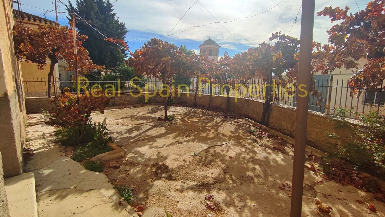 10 soveværelse Byhus til salg i Venta Quemada - € 79.900 (Ref: 8417240)