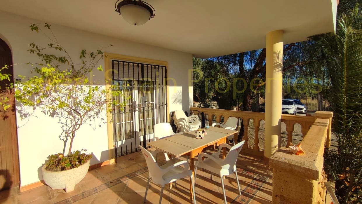 5 sovrum Villa till salu i Velez-Rubio med pool - 315 000 € (Ref: 8417245)