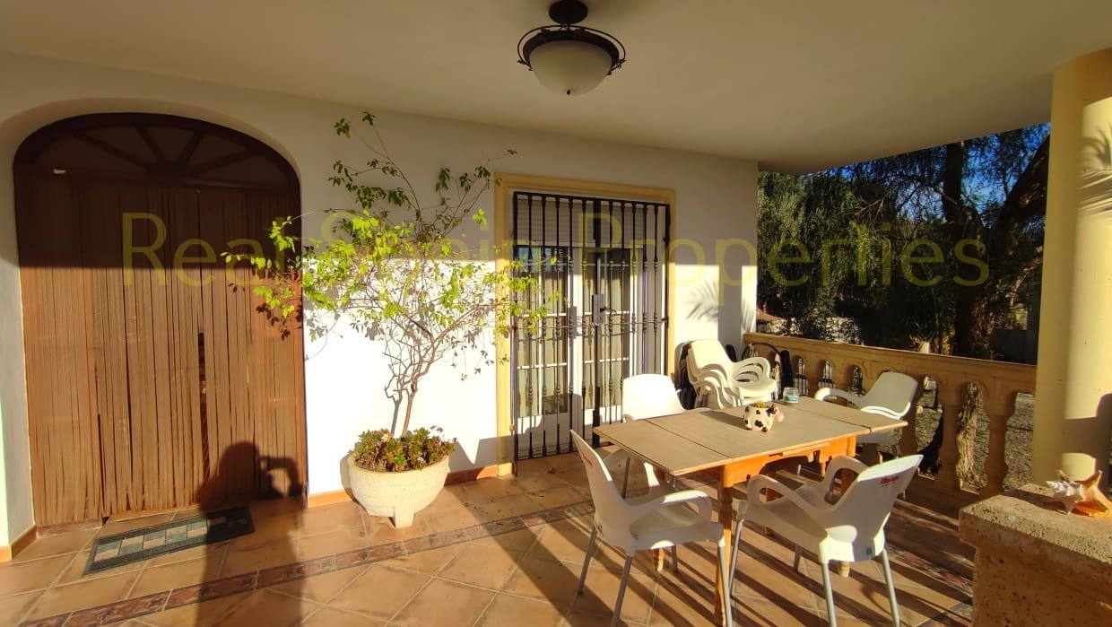 5 sovrum Villa till salu i Velez-Rubio med pool - 315 000 € (Ref: 8417245)