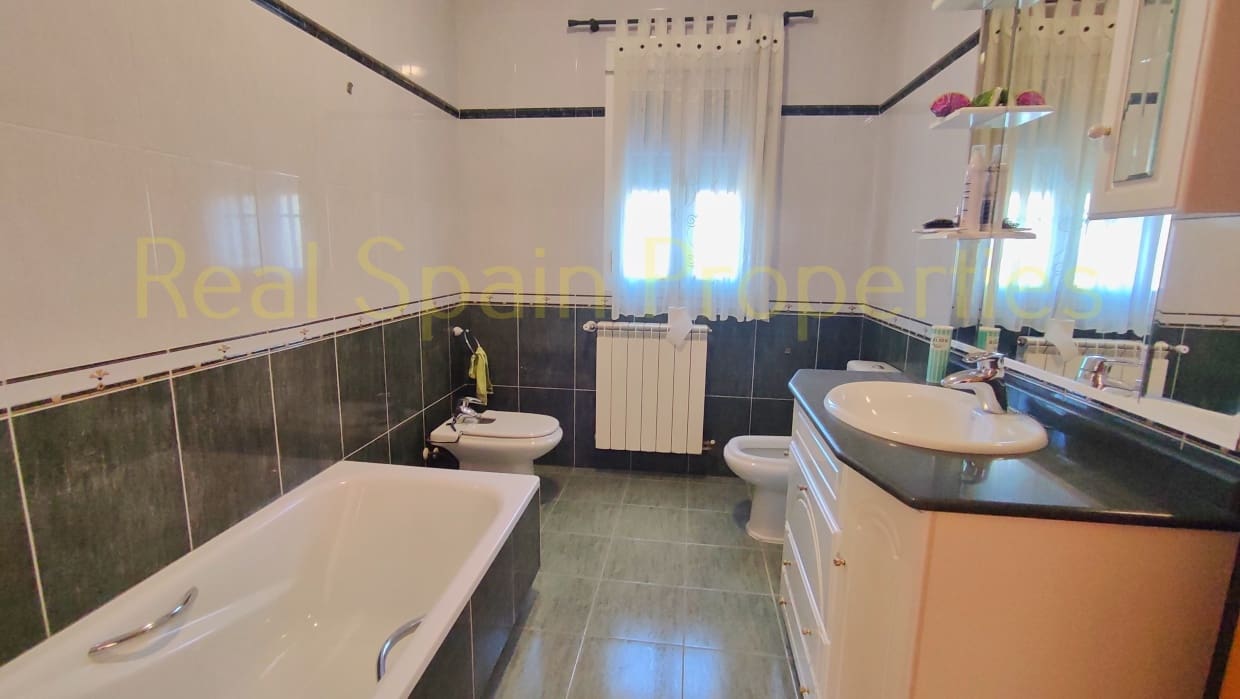 5 sovrum Villa till salu i Velez-Rubio med pool - 315 000 € (Ref: 8417245)