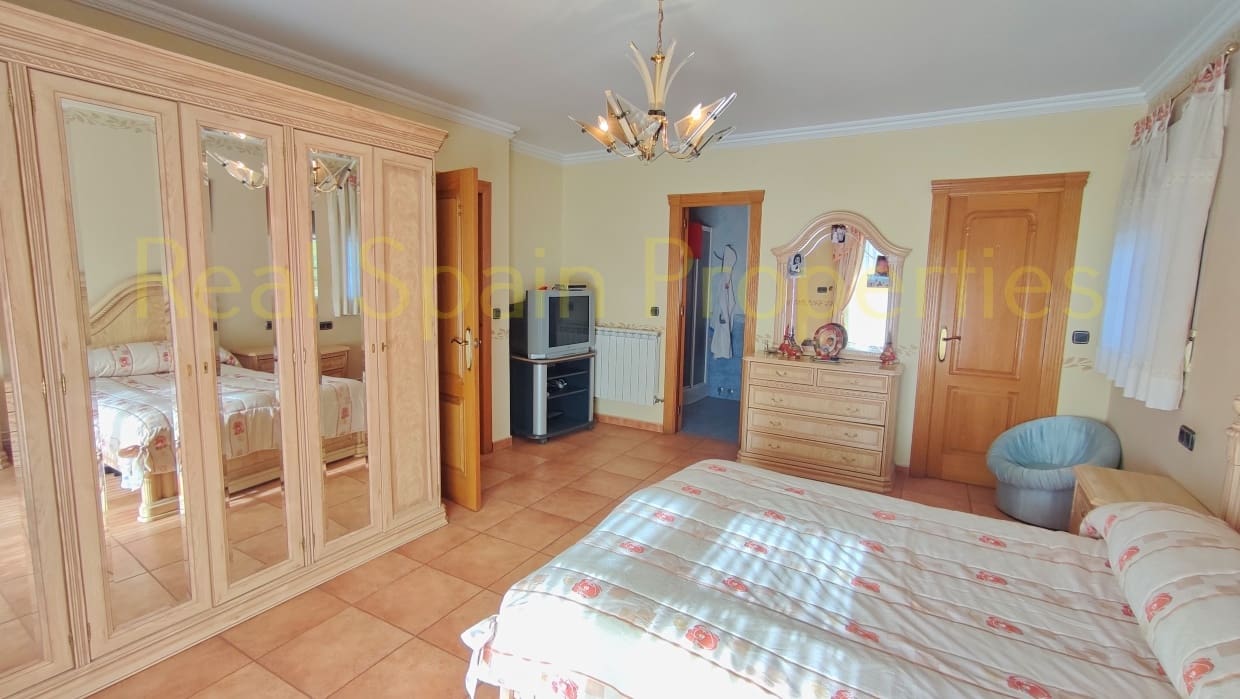 5 sovrum Villa till salu i Velez-Rubio med pool - 315 000 € (Ref: 8417245)