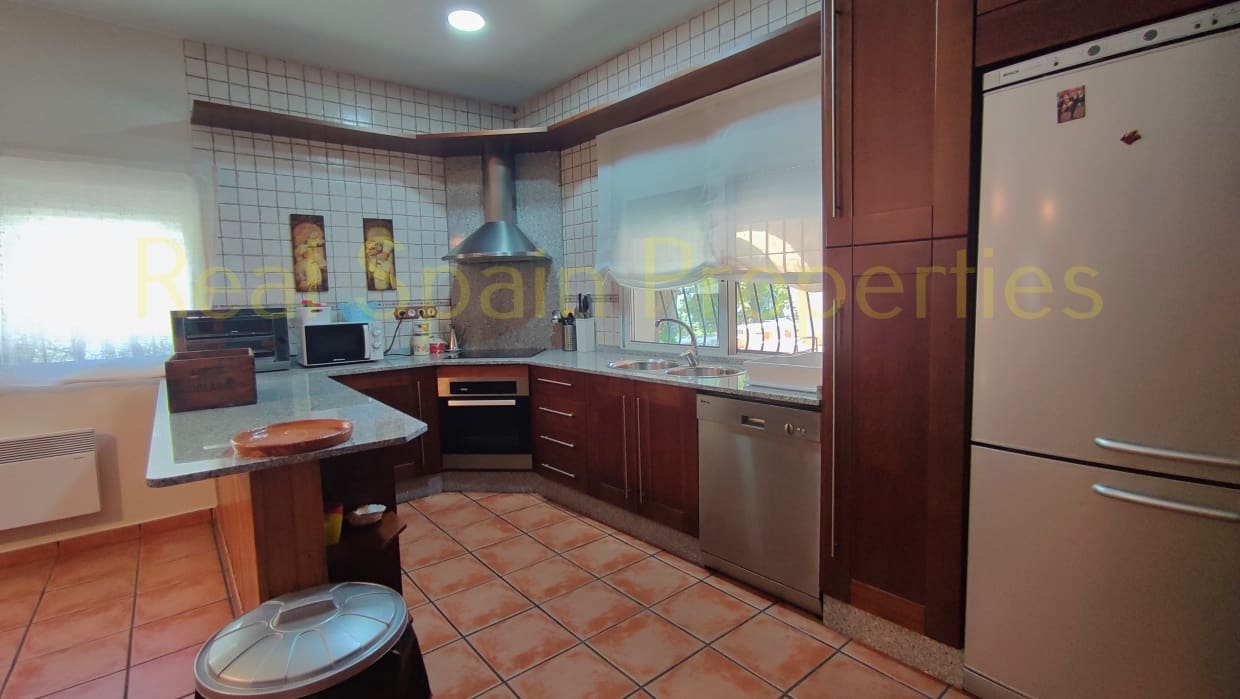 4 soveværelse Finca/Landehus til salg i Velez-Blanco med swimmingpool - € 530.000 (Ref: 8417246)