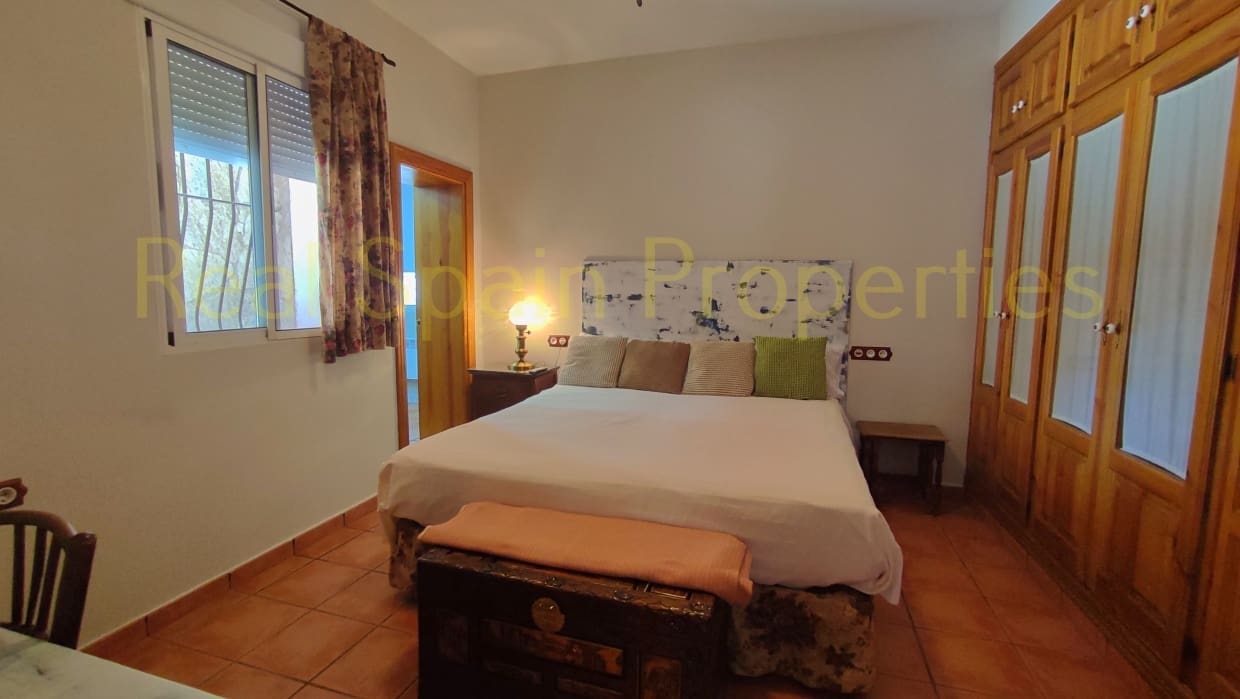 4 soveværelse Finca/Landehus til salg i Velez-Blanco med swimmingpool - € 530.000 (Ref: 8417246)