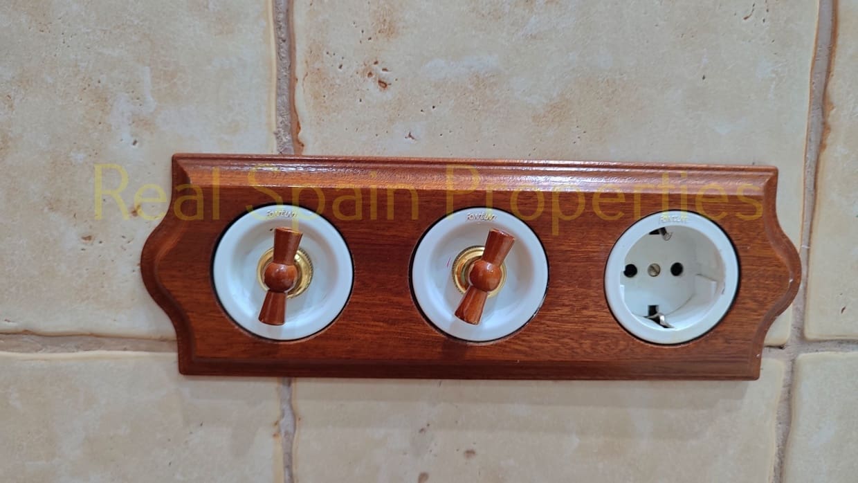 4 soveværelse Finca/Landehus til salg i Velez-Blanco med swimmingpool - € 530.000 (Ref: 8417246)