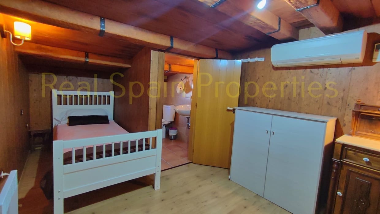 4 soveværelse Finca/Landehus til salg i Velez-Blanco med swimmingpool - € 530.000 (Ref: 8417246)