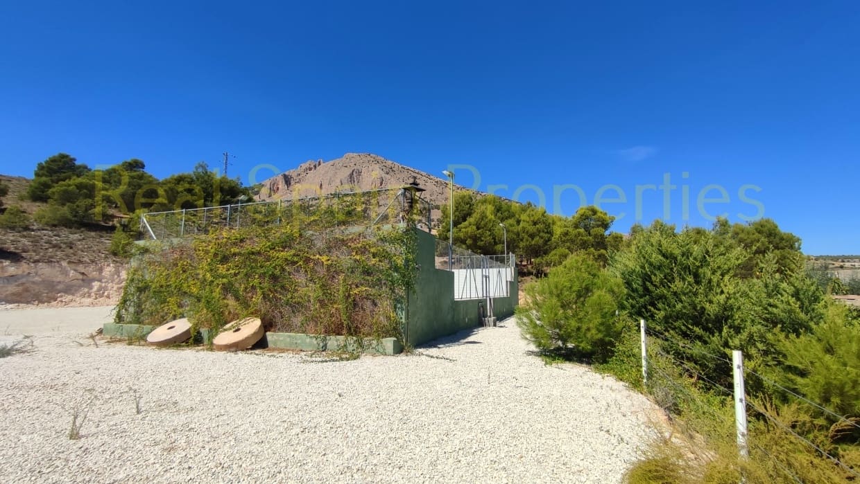 4 soveværelse Finca/Landehus til salg i Velez-Blanco med swimmingpool - € 530.000 (Ref: 8417246)