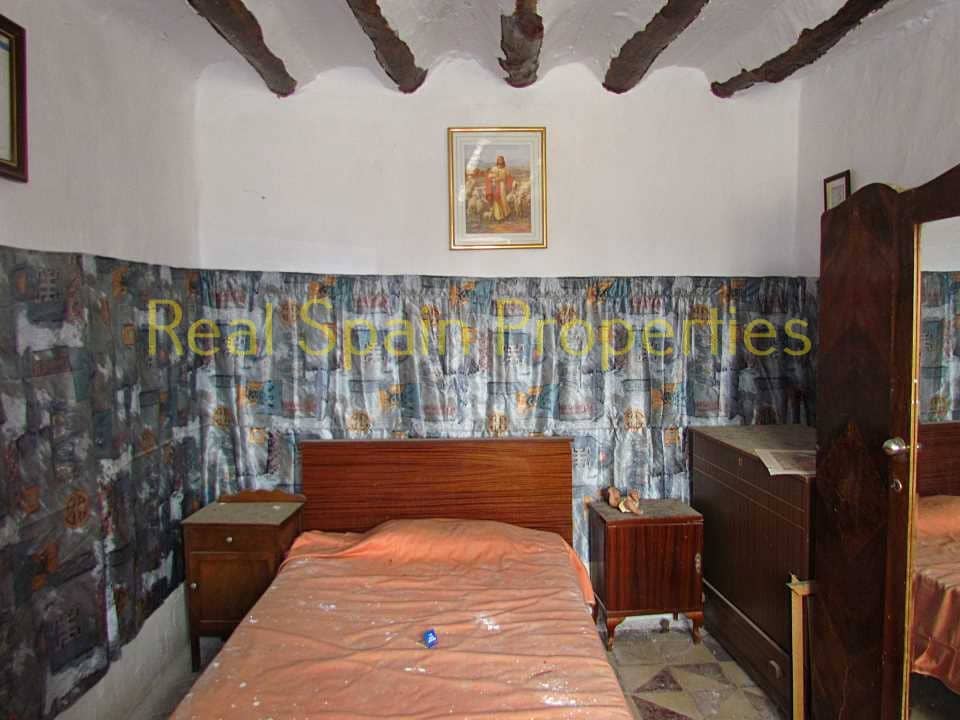 5 slaapkamer Finca/Landhuis te koop in Velez-Blanco - € 39.000 (Ref: 8417248)