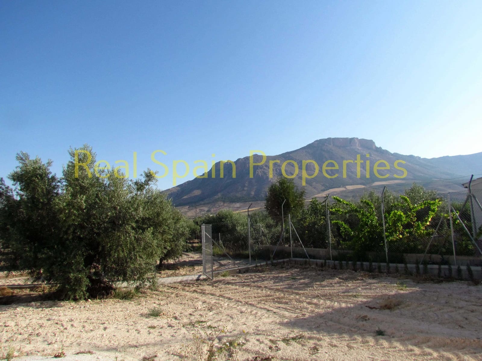 3 bedroom Finca/Country House for sale in Velez-Blanco - € 245,000 (Ref: 8417249)